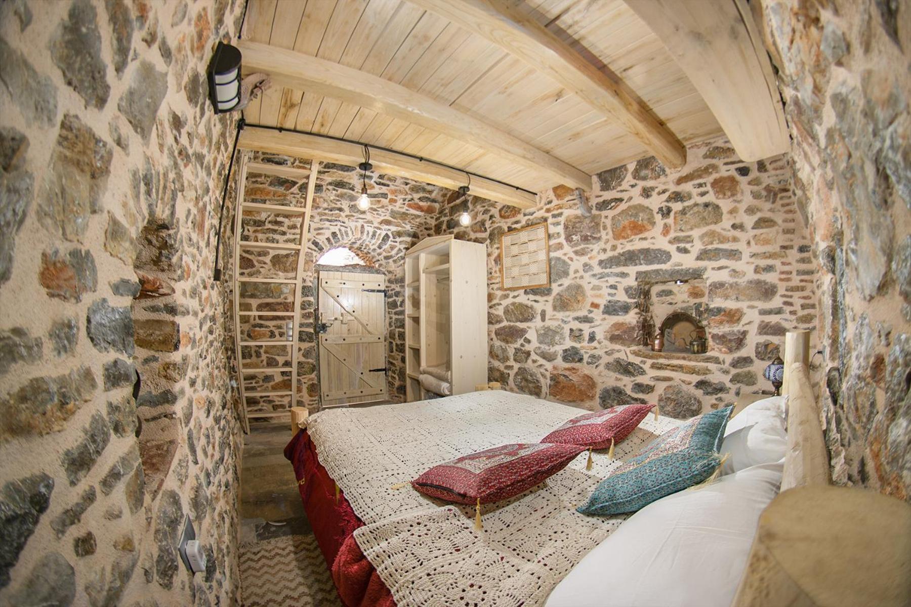 Byzantine Home In The Castle Mestá Exterior foto